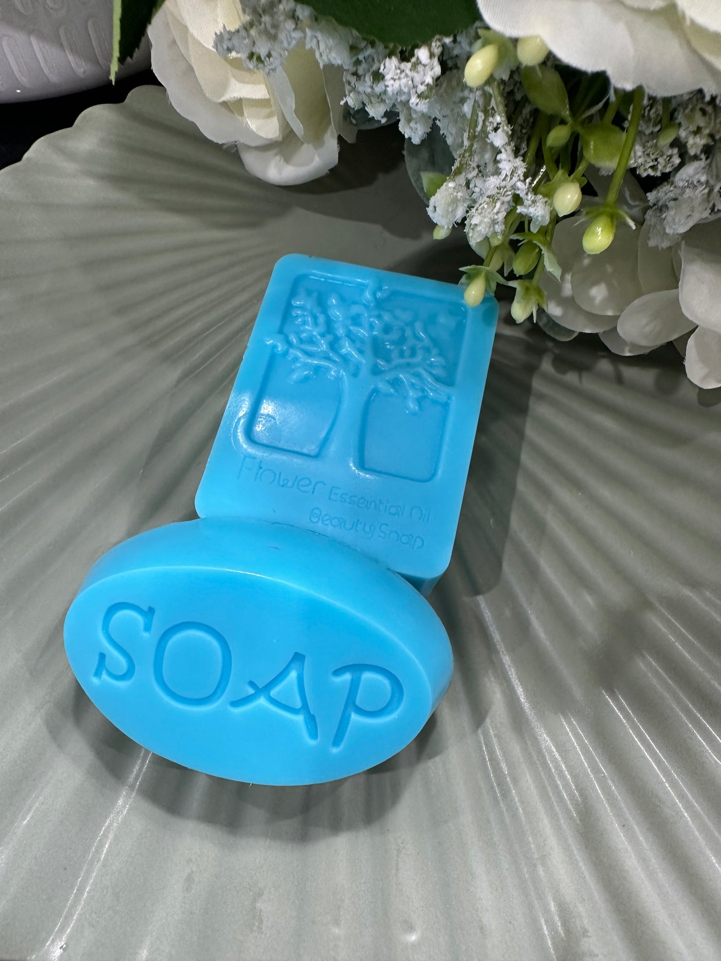 Scented soap bars x 2