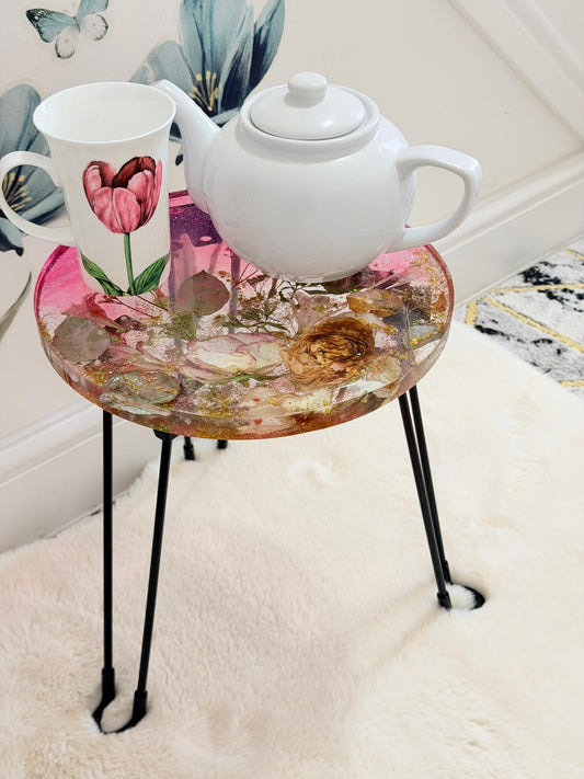 🌸 Handmade Floral Resin Side Table 12”🌸