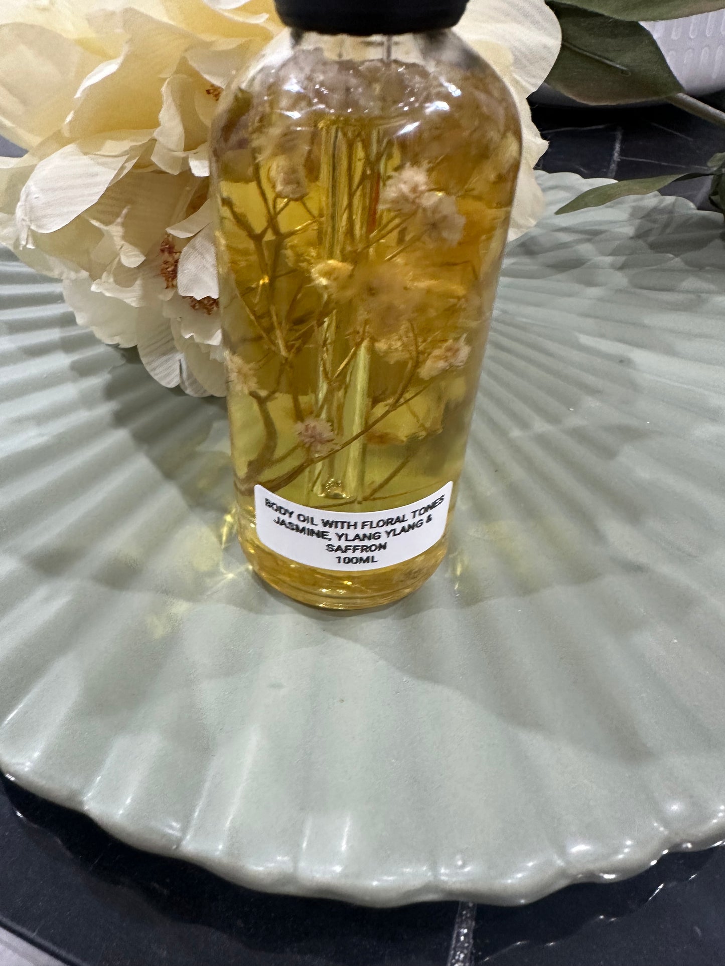 Scented body oil 100ml