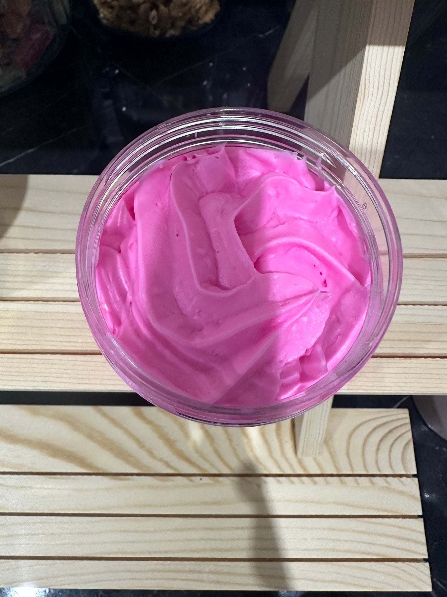 Indulge with luxuriously whipped body cream,blend of Bubble Gum and clean Fresh Linen. This rich yet lightweight body butter melts effortlessly into the skin, leaving it deeply moisturised, silky-soft,