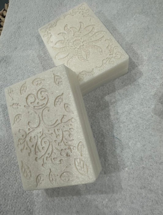Lightening skin bar