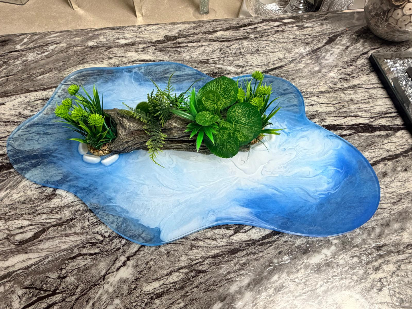 Ocean Breeze Resin Centerpiece – 24” x 16”